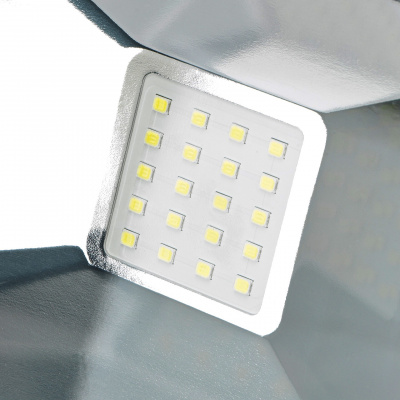 Фонарь-прожектор аккумуляторный CROWN CT26018HX
