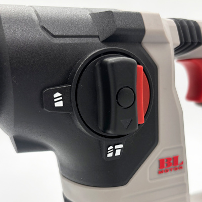 Перфоратор аккумуляторный BL CROWN CT28018HX-2S BMC